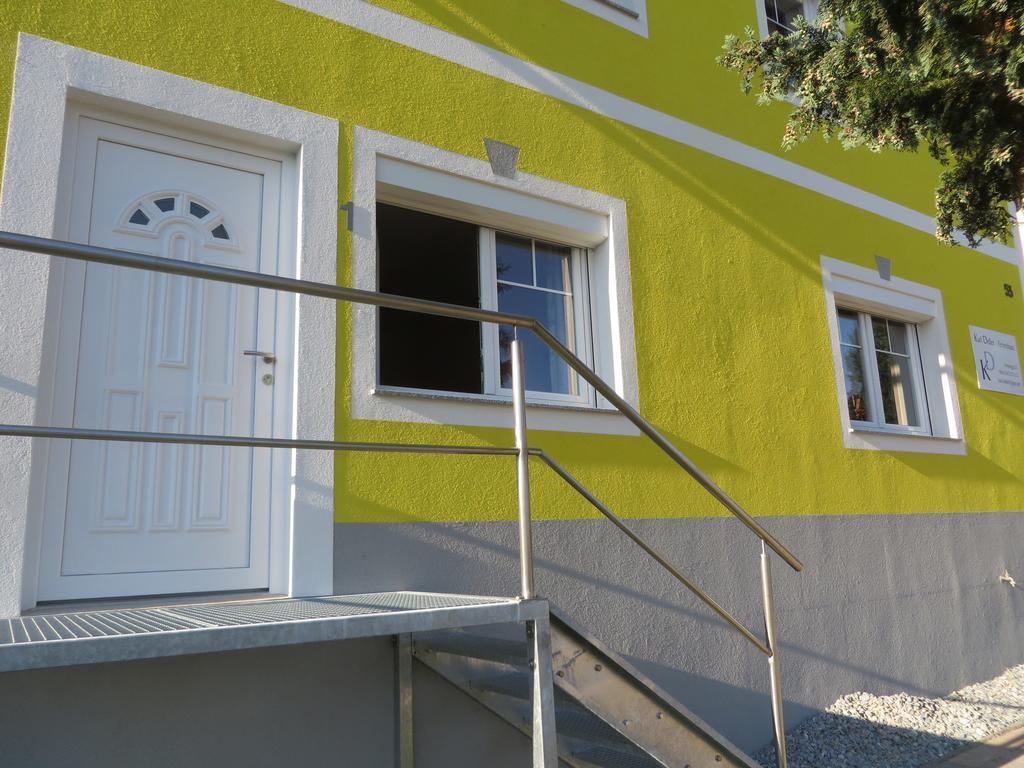 Ferienhaus Deller Пінкафельд Номер фото